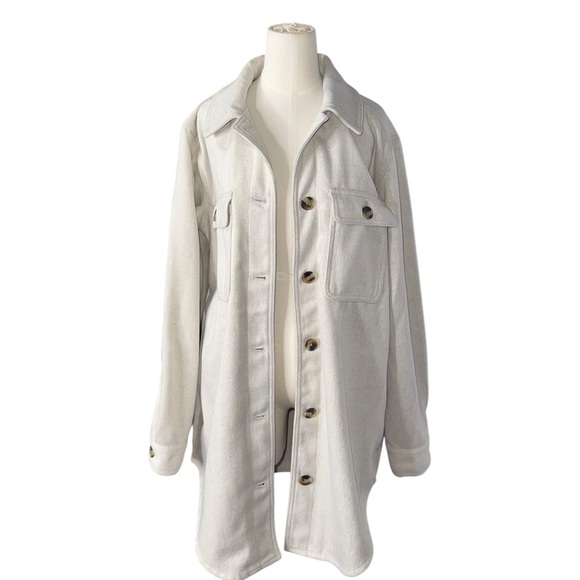 OLD NAVY - Soft-Brushed Utility Shacket for Women Size Medium - Tall - Oatmeal - Picture 2 of 11